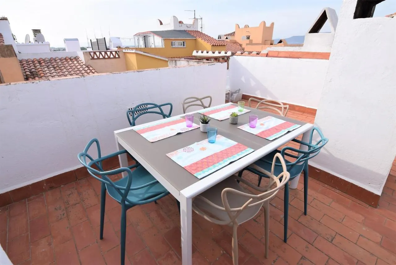 Apartment Ferienwohnung 394-Duplex Moderno Cerca Playa Y En Pleno Centro Empuriabrava